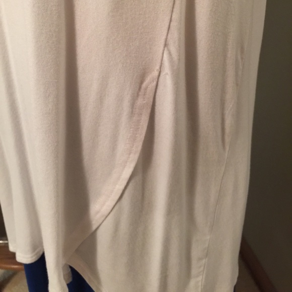 Beautiful Buckle BKE white lacy tunic size L - Picture 5 of 6